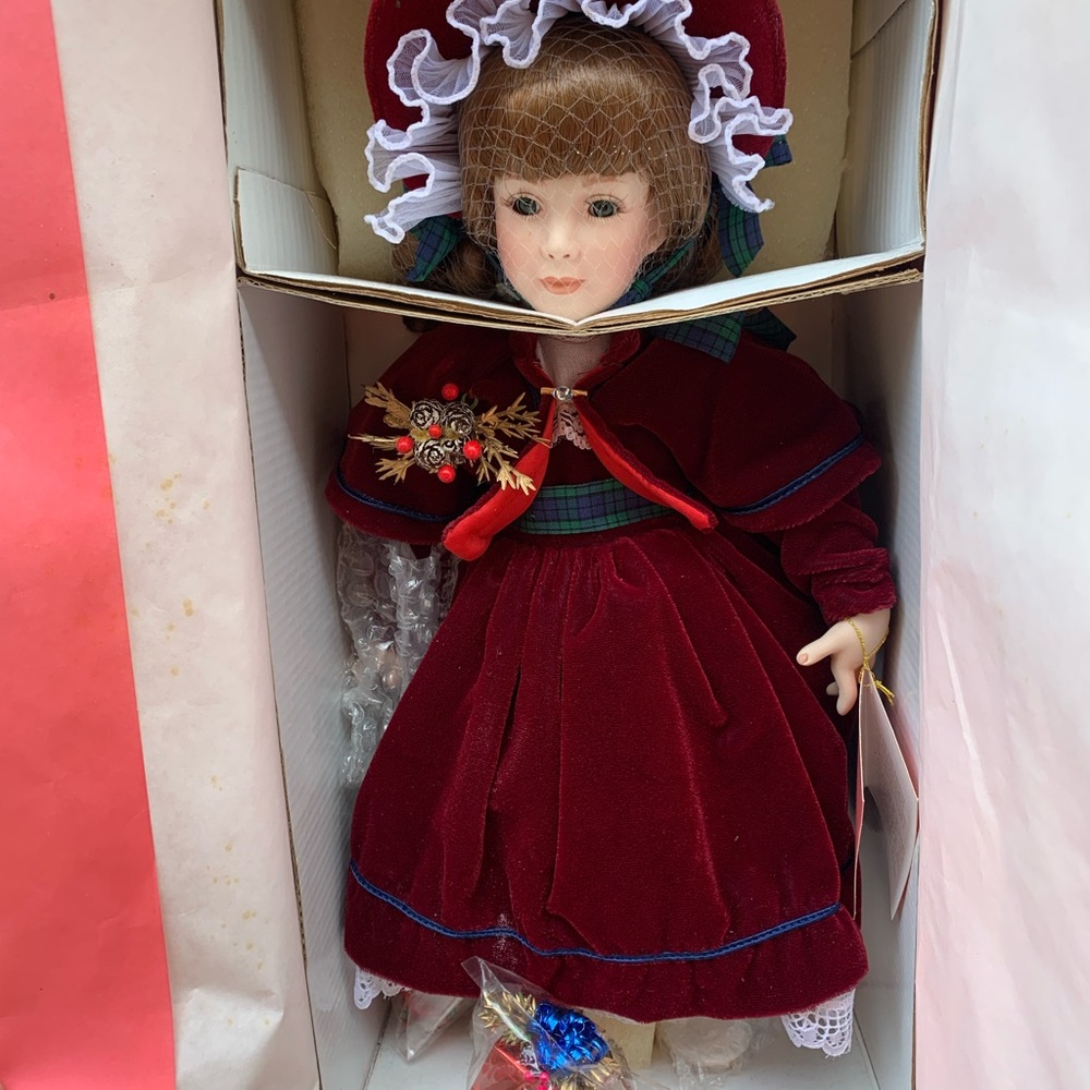 Paradise Galleries Noelle Porcelain Doll Treasury Collection Premiere Edition